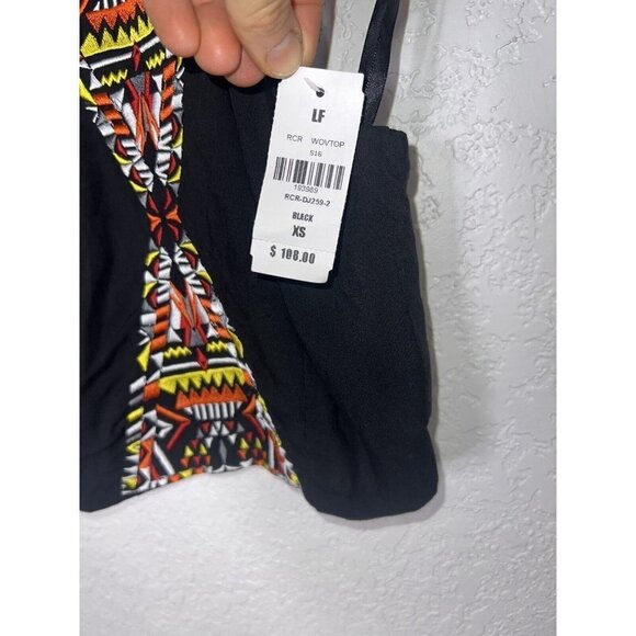 LF Run Cinta Run Festival Crop Top Concert Braless Shirt NWTS Embroidered Boho V - Picture 6 of 12